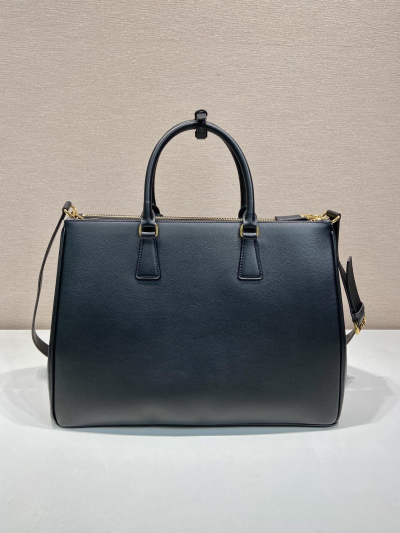 Pra*a top handle bags